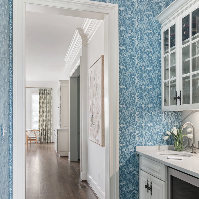 Ocean Seaweed wallpaper in Oxford featured in a butler's pantry with white cabinetry